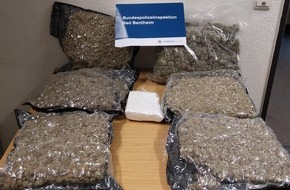 Bundespolizeiinspektion Bad Bentheim: BPOL-BadBentheim: Marihuana und Kokain im Wert von &uuml;ber 100.000 Euro beschlagnahmt / Mutma&szlig;licher Drogenschmuggler in Untersuchungshaft