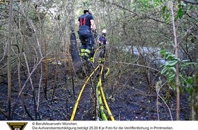 Feuerwehr München: FW-M: 1000 Quadratmeter Wald in Brand (Fasanerie)