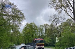 Feuerwehr Hattingen: FW-EN: Schwerer Verkehrsunfall in Hattingen
