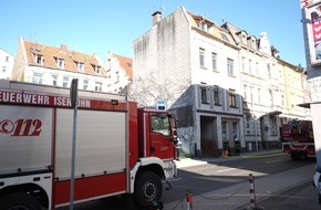 Feuerwehr Iserlohn: FW-MK: Rauchentwicklung in leerstehendem  Gebäude
