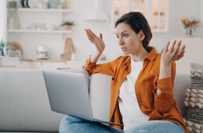 Verbraucherzentrale Nordrhein-Westfalen e.V.: OLG München bestätigt: Kündigungsbutton von Sky ist zu versteckt