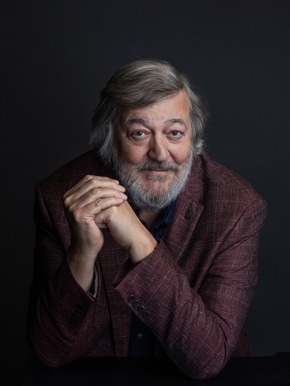 Stephen Fry über Doku „Willem und Frieda – Widerstand gegen die Nazis“: „Unser Film stellt die Frage: Was hätte ich gemacht, wenn ich damals dort gelebt hätte?“