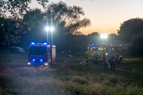 FW Flotwedel: Brennende Jagdhütte in Offensen - Löschzug Wienhausen probt den Ernstfall