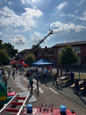 FFW Bergen: Tag der offenen Tür &amp; Spiel ohne Grenzen bei der Feuerwehr Bergen