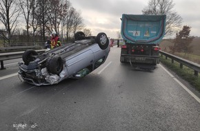 Polizeiinspektion Lüneburg/Lüchow-Dannenberg/Uelzen: POL-LG: ++ Pkw überschlägt sich - Bundesstraße 4 voll gesperrt ++ Diesel-/ Kraftstoffdieb(e) auf frischer Tat ertappt - Festnahme ++ 15.000 Euro Sachschaden nach Kollision ++ "durstiger ...