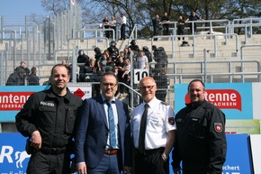 POL-EL: Meppen - Polizei übt Ernstfall in der Hänsch-Arena