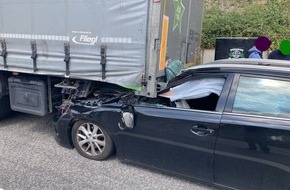 PASt (KvD) - Polizeipr&auml;sidium Westhessen: POL-WI: +++schwerer Unfall bei Limburg verl&auml;uft glimpflich+++