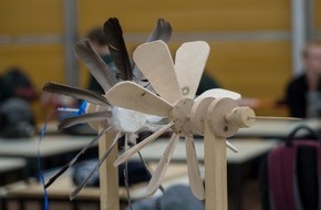 Universität Duisburg-Essen: freestyle-physics als Video-Wettbewerb: Mit Grips und Handy