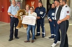 Polizeiinspektion Emsland/Grafschaft Bentheim: POL-EL: Lingen - PoliTour 2026: Spendengelder an die Deutsche Teddy-Stiftung &uuml;bergeben