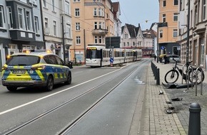 Polizei Bielefeld: POL-BI: Zeugen stellen flüchtenden Autofahrer