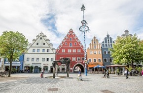 Tourismuszentrum Oberpfälzer Wald: Kultursommer im Oberpfälzer Wald / Kunst und Kultur geben neues "Futter" für die Seele und bringen lang ersehnte Glücksmomente zurück