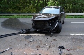 Polizeipräsidium Trier: POL-PPTR: Verkehrsunfall mit schwer verletztem Motorradfahrer auf der L 5 zwischen Lasel und Seffern
