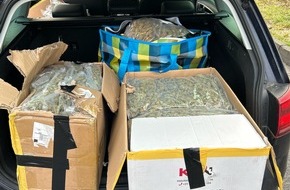Hauptzollamt Bielefeld: HZA-BI: Drogenkurier mit 31 Kilogramm Marihuana und gef&auml;lschten Nummernschildern unterwegs/Zoll zieht Drogen im Wert von mehr als 300.000 Euro auf A2 bei Hamm aus dem Verkehr