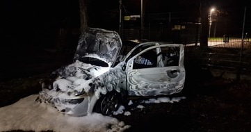 Polizei Aachen: POL-AC: Korrektur: Vorsätzliche Brandstiftung - Fahrzeugbrand im Nordkreis