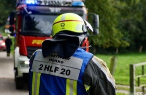 Freiwillige Feuerwehr Hünxe: FW Hünxe: Feuerwehr löscht Lagerfeuer im Wald