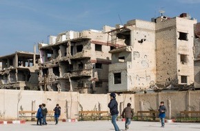 Caritas Schweiz / Caritas Suisse: Caritas Svizzera si oppone all'allentamento della legge sul materiale bellico / Le armi mettono in pericolo la popolazione civile
