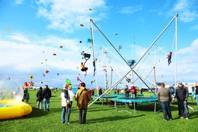 Norddeich geht in die Luft: „30. Drachenfest am Meer“ an Ostfrieslands maritimer Wasserkante