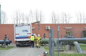 Kreisfeuerwehrverband Pinneberg: FW-PI: Klein Offenseth-Sparrieshoop: Leichter Gefahrstoffaustritt - vier Leichtverletzte
