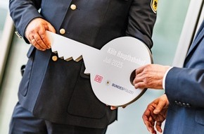 Bundespolizeidirektion Sankt Augustin: BPOL NRW: Symbolische Schlüsselübergabe der Bundespolizei am Kölner Hauptbahnhof