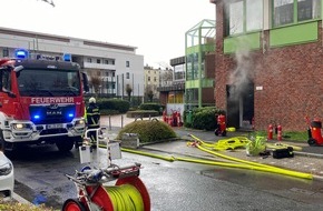Feuerwehr Iserlohn: FW-MK: Gro&szlig;fl&auml;chiger Stromausfall nach Brand einer 10-kV-Station