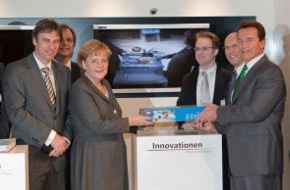 Microsoft Deutschland GmbH: Innovationen Made in Germany: Merkel und Schwarzenegger bei Microsoft auf der CeBIT