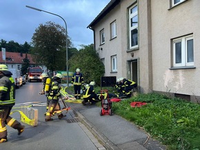 FW-AR: Löschzug Neheim übt Ernstfall in Abrisshaus