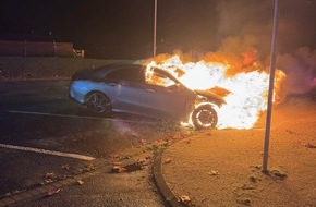 Polizei Aachen: POL-AC: Auto brennt in Alsdorf - Kripo ermittelt wegen Brandstiftung