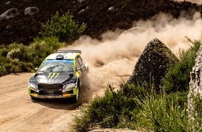 Skoda Auto Deutschland GmbH: Rallye Estland: Škoda Fahrer Oliver Solberg und Andreas Mikkelsen versprechen tolles Duell um den WRC2-Sieg