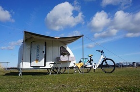 Tourismus-Agentur Schleswig-Holstein GmbH: Frachtschiff, Camping-Fass oder Schlafstrandkorb: Besonders übernachten in Schleswig-Holstein
