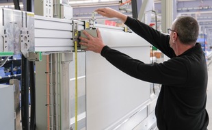 Communiqué de Presse: Griesser agrandit son site d’Aadorf - un investissement en faveur d’une protection solaire durable