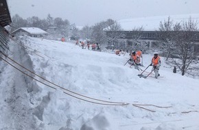 PIZ Heer: Schneechaos in Bayern: Gebirgsjäger im Einsatz für die Bevölkerung