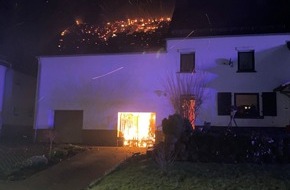 Polizeidirektion Trier: POL-PDTR: Scheunen-/Wohnhausbrand mit Personenschaden in Züsch