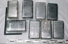 Polizei Rhein-Erft-Kreis: POL-REK: 200304-2: Elf Kilogramm Kokain sichergestellt - Frechen
