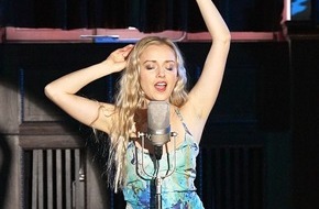 Valle Venia art & science: Valle Venia pr&auml;sentiert -Die Reise- LPS feat. Anne-Marie Waldeck