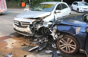 Polizei Minden-Lübbecke: POL-MI: Zwei Autos kollidieren in Volmerdingsen