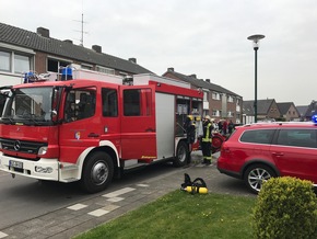 Feuerwehr Weeze: Gemeldeter Wohnungsbrand mit Menschenleben in Gefahr