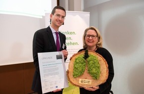 Boehringer Ingelheim: Klimaschutz: Urkunde von Umweltministerin für Boehringer Ingelheim (FOTO)