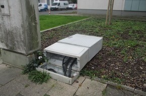 Polizei Bremerhaven: POL-Bremerhaven: Stromverteilerkasten beschädigt - Polizei sucht Zeugen