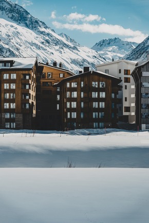 Breit abgestützte Nachhaltigkeitsstrategie und ambitionierte ESG-Ziele der Andermatt Swiss Alps Gruppe und der Andermatt-Sedrun Sport AG