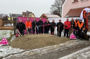 Deutsche Telekom AG: Spatenstich: Telekom startet Glasfaserausbau in Neunburg vorm Wald
