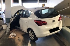 Polizeidirektion Worms: POL-PDWO: Worms - Zwei Verletzte bei Unfall in Tiefgaragenausfahrt