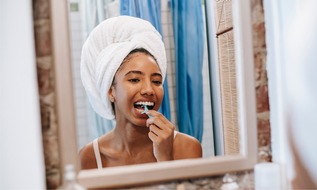 CLARK: Tag der Zahngesundheit: Mehr als jeder dritte Deutsche h&auml;lt Karies f&uuml;r unwahrscheinlich