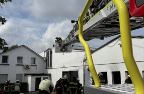 Feuerwehr Wuppertal: FW-W: Feuer in Werkzeugfabrik gelöscht