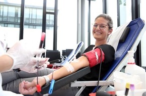 Santander Consumer Bank AG: Blut spenden, Leben retten: Blutspendenaktion bei Santander