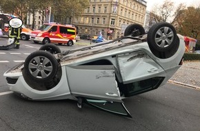 Polizeipräsidium Mainz: POL-PPMZ: PKW überschlägt sich bei Verkehrsunfall