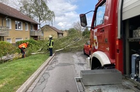 Feuerwehr Hattingen: FW-EN: Vier wetterbedingte Einsätze für die Hattinger Feuerwehr