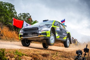 Rallye Italien-Sardinien: Andreas Mikkelsen/Torstein Eriksen gewinnen im Škoda Fabia RS Rally2 die WRC2-Wertung