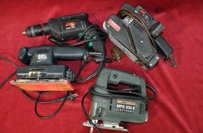Polizeidirektion Göttingen: POL-GOE: (140/2011) Wer kennt die abgebildeten Elektrogeräte?