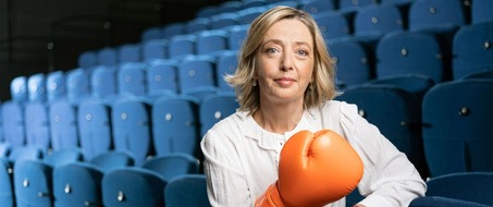 Krebsliga Schweiz: Communiqué: La comédienne Brigitte Rosset s'engage en faveur des personnes touchées par le cancer