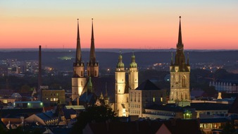 Tag der Deutschen Einheit: Tag der Deutschen Einheit: Was Menschen über die Entwicklung der Gastgeberstadt Halle (S.) denken -"Halle ist meine Heimat - Ich liebe Halle einfach!"